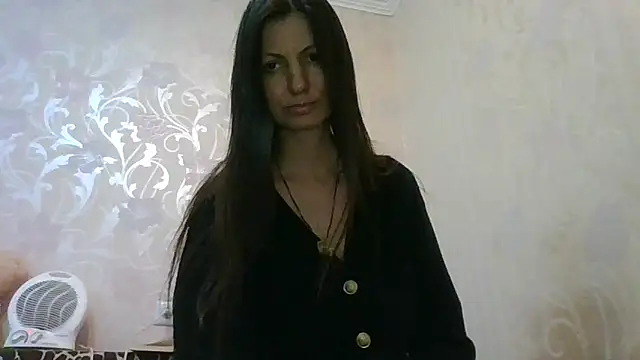 AliseWats online show from December 5, 2025, 8:50 pm