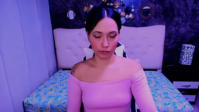 Snapshot of _LiilyWong chatting on September 21, 2025, 5:45 am LiilyWong online show from September 21, 2025, 5:45 am