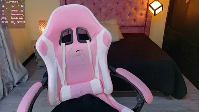 sweet  thang online show from November 8, 2025, 5:55 am