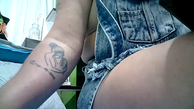 ANA-BULLOCK- online show from October 27, 2025, 12:39 pm