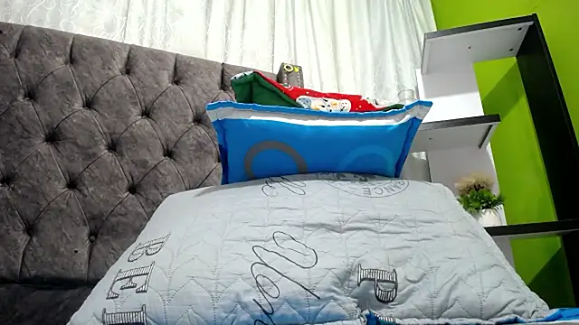 ANA-BULLOCK- online show from December 2, 2025, 11:56 am