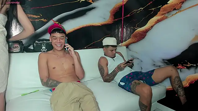 Snapshot of hot_dirty_paradise_66 chatting on April 30, 2026, 8:57 pm hot dirty paradise 66 online show from April 30, 2026, 8:57 pm