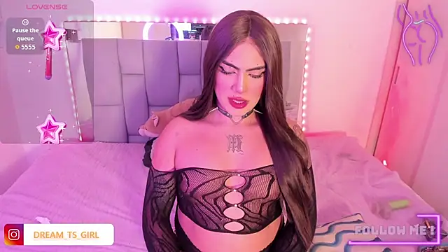 Snapshot of Sophie_whitexxx chatting on September 15, 2025, 6:25 am Sophie whitexxx online show from September 15, 2025, 6:25 am