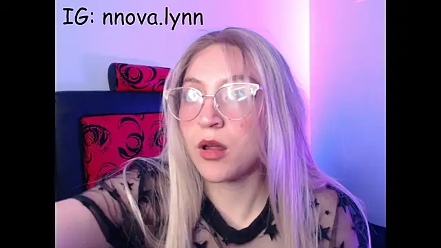 Snapshot of N_Nova chatting on March 4, 2026, 2:08 am N Nova online show from March 4, 2026, 2:08 am