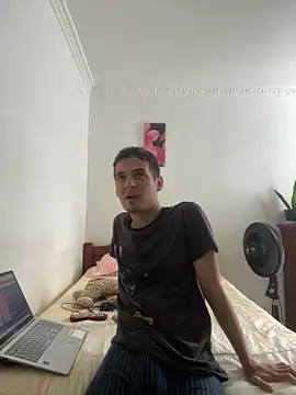 Thiagobb7 online show from September 17, 2025, 7:38 pm