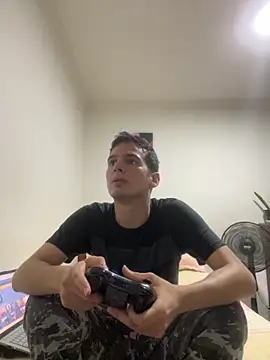 Thiagobb7 online show from September 22, 2025, 11:11 pm