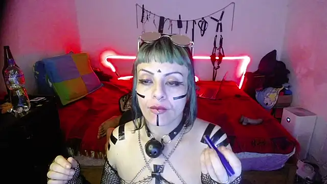 freyaa sorcerees online show from March 18, 2025, 10:17 am