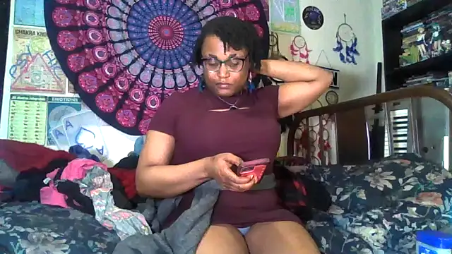 Snapshot of GardeniaFields chatting on July 8, 2026, 8:37 am GardeniaFields online show from July 8, 2026, 8:37 am
