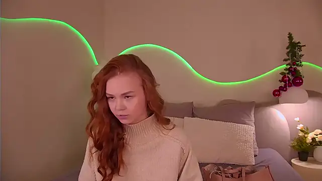 MiraBliss online show from December 15, 2025, 6:36 pm