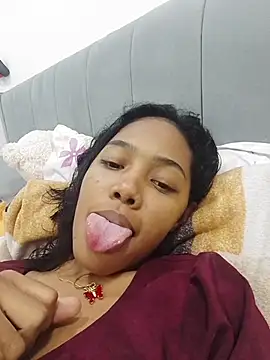 willow smitt online show from February 19, 2026, 1:46 am