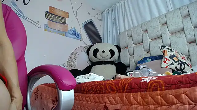 Snapshot of margott_22_ chatting on June 1, 2026, 6:18 pm margott 22 online show from June 1, 2026, 6:18 pm
