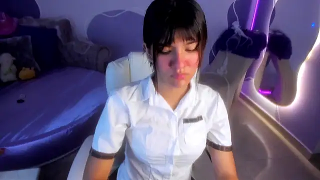 auroracute02 online show from October 7, 2025, 1:23 pm