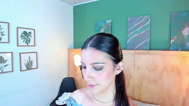 roxy hell online show from March 12, 2025, 11:33 pm