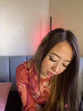 VictoriaGerard Pink online show from March 21, 2025, 3:35 pm