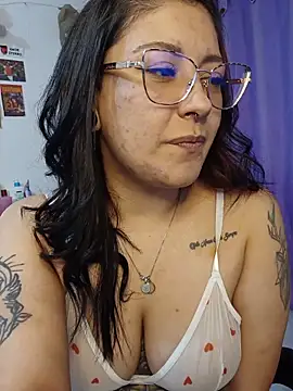 DaniPoison online show from May 22, 2026, 5:00 pm