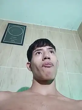 dareck 18 online show from February 1, 2026, 9:57 pm