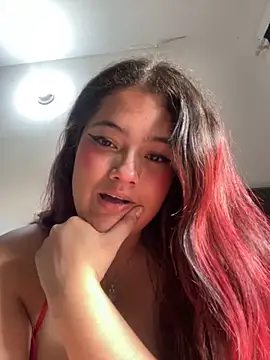 Snapshot of VanessaScott_ chatting on October 16, 2025, 8:28 pm VanessaScott online show from October 16, 2025, 8:28 pm