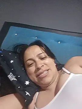 Snapshot of Selene_mixx chatting on May 15, 2026, 9:13 pm Selene mixx online show from May 15, 2026, 9:13 pm