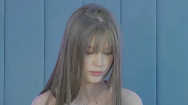 BellaSecrett online show from March 18, 2025, 6:06 pm