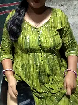 priya 00143 online show from April 9, 2026, 6:47 pm