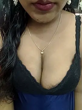 Snapshot of priya_00143 chatting on May 26, 2026, 4:27 pm priya 00143 online show from May 26, 2026, 4:27 pm