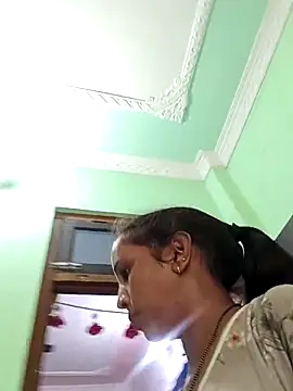 Hotty-Nidhi online show from November 6, 2025, 4:38 am