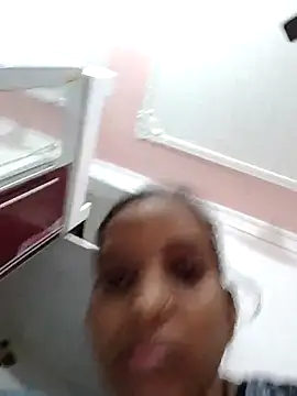 Hotty-Nidhi online show from October 3, 2025, 3:20 am