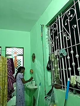 Hotty-Nidhi online show from October 3, 2025, 5:25 pm