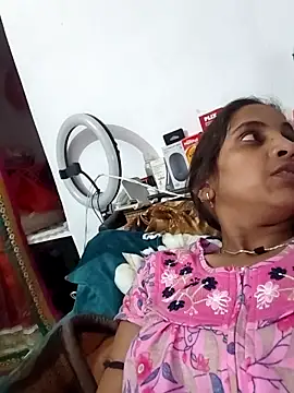 Snapshot of Hotty-Nidhi chatting on February 13, 2026, 12:43 am Hotty-Nidhi online show from February 13, 2026, 12:43 am