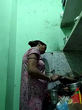 Snapshot of Hotty-Nidhi chatting on February 25, 2026, 3:45 pm Hotty-Nidhi online show from February 25, 2026, 3:45 pm