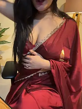 Snapshot of yours_chahat chatting on July 8, 2026, 7:31 am yours chahat online show from July 8, 2026, 7:31 am