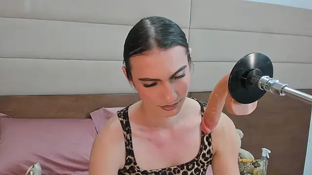 shantall skinny online show from September 10, 2025, 3:27 am