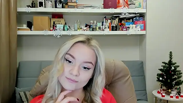 Kara Smith  online show from December 17, 2025, 12:48 am