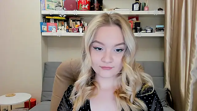 Kara Smith  online show from February 7, 2026, 11:24 pm