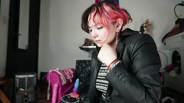 Devil And Princess online show from September 23, 2025, 3:46 am