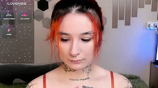 Angel Monica online show from October 7, 2025, 2:23 am