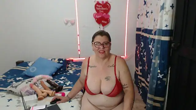 Olgahunder online show from March 19, 2026, 3:06 am