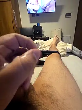 Hellovercat91 online show from April 18, 2026, 2:14 am