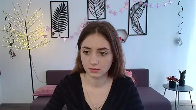 Snapshot of LilyHaart chatting on March 18, 2025, 9:34 am LilyHaart online show from March 18, 2025, 9:34 am