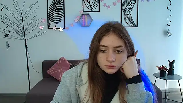 Snapshot of LilyHaart chatting on March 20, 2025, 6:30 am LilyHaart online show from March 20, 2025, 6:30 am