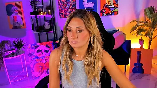 SarahAlluring online show from September 24, 2025, 12:33 pm