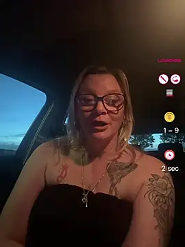 Curvy-Cleo online show from May 21, 2026, 8:39 pm