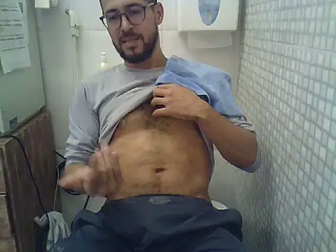 pdasgyn online show from December 3, 2025, 1:43 pm