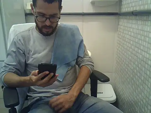 pdasgyn online show from July 16, 2026, 2:47 pm