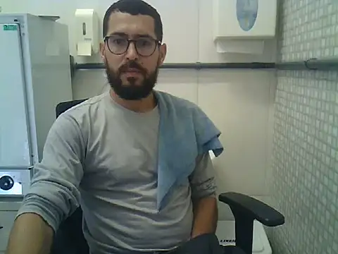 pdasgyn online show from April 24, 2026, 12:18 pm