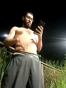 pdasgyn online show from April 29, 2026, 10:05 pm