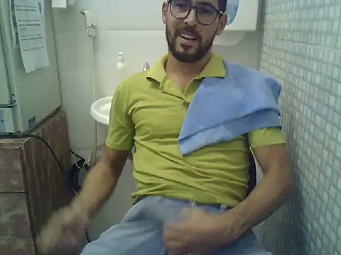 pdasgyn online show from October 2, 2025, 6:55 pm