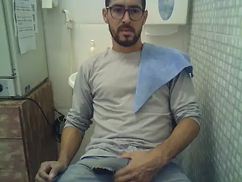 pdasgyn online show from October 1, 2025, 1:37 pm