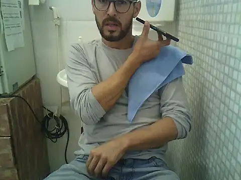 pdasgyn online show from September 30, 2025, 12:11 pm