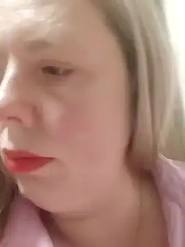 Irina3718 online show from March 12, 2025, 4:46 pm